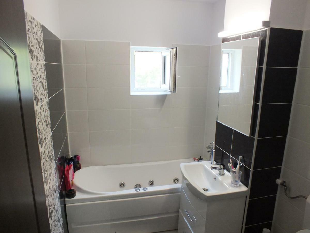 Sophia Apartament كونستانتا المظهر الخارجي الصورة